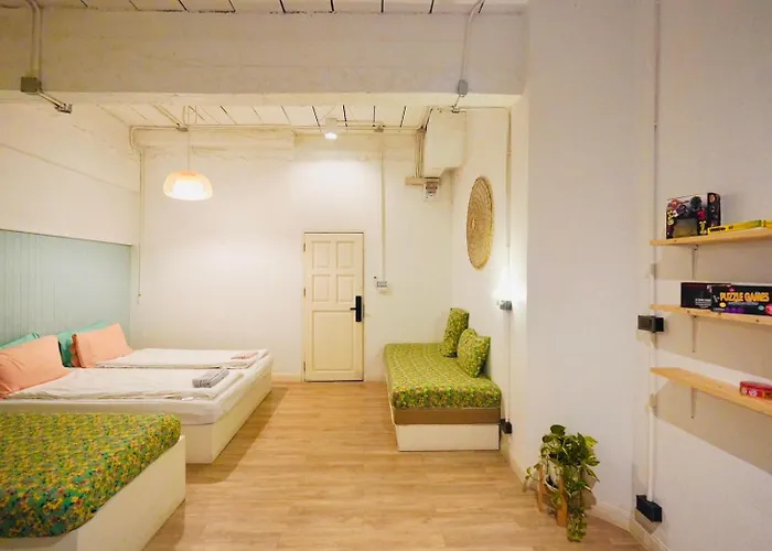 The Local Khaosan Hotel