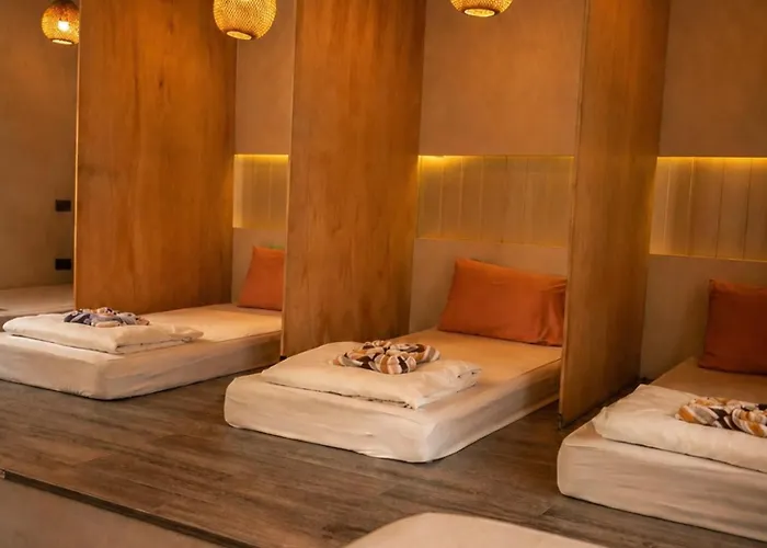 The Local Khaosan Hotel 5*