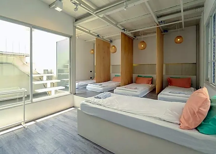 The Local Khaosan 5*