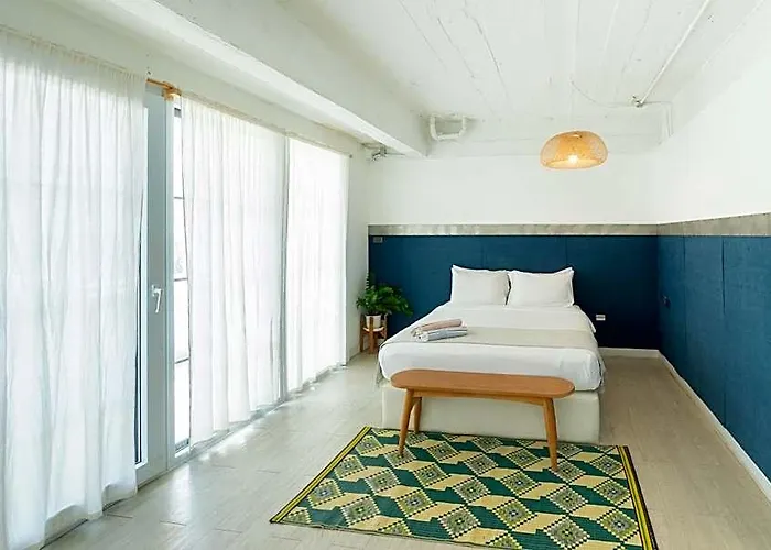 호텔 The Local Khaosan 5*
