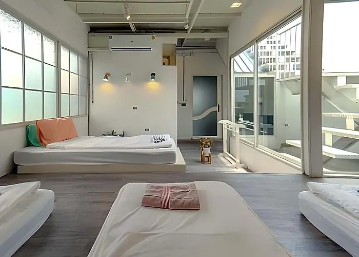 ホテル The Local Khaosan 5*